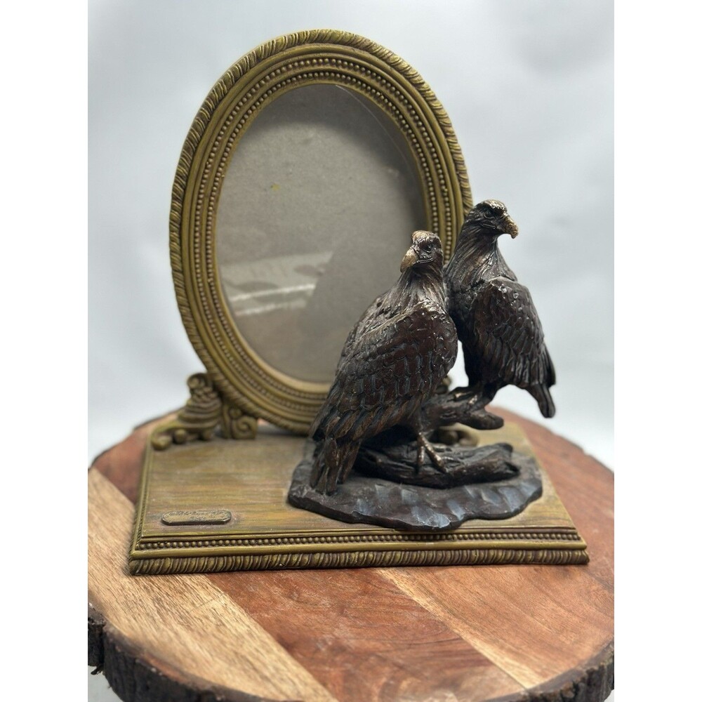 Wildlife Animal Bronze Eagles Figures Oval Picture Frame Art